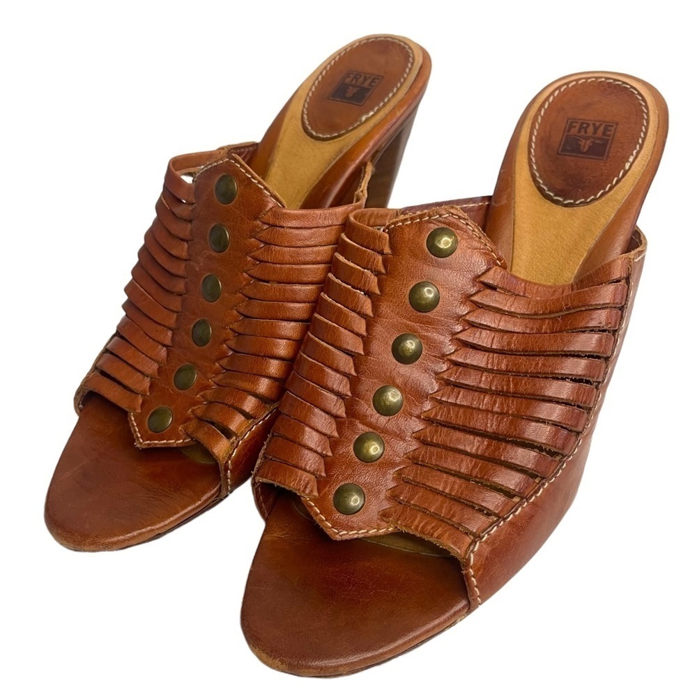 FRYE Women's Brown Boho Studded Leather Heeled Sandal Shoes Size 8.5